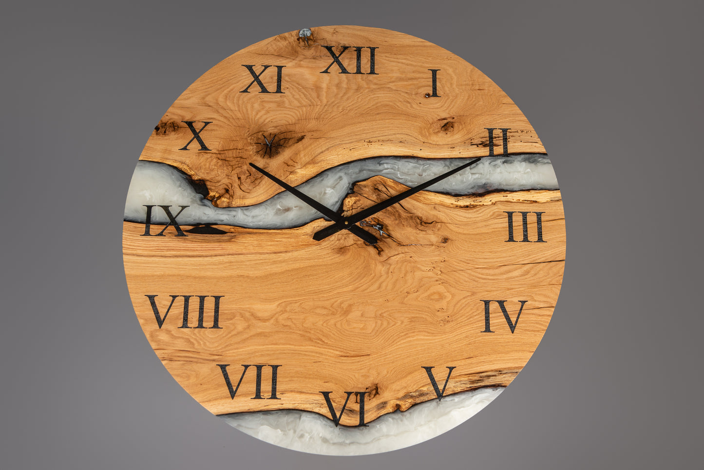 Custom Resin & Oak Wood Wall Clock – Epoxy Wall Art 20" (51 cm) – Silent Rustic Clock – Unique Handmade Home Gift