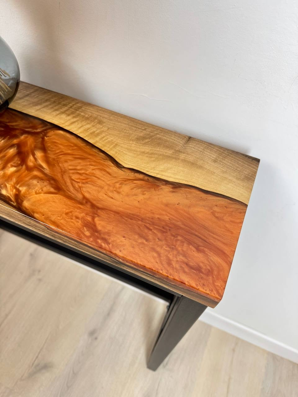 Narrow console table – Handmade walnut console table – Epoxy resin hallway table – Slim wood sofa console – Custom size available