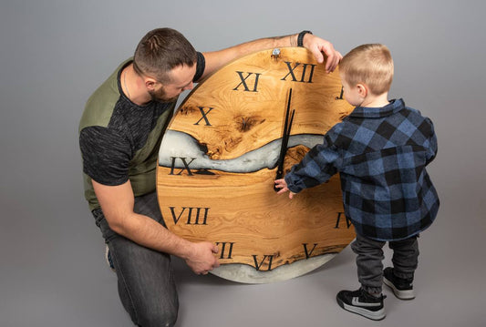 Custom Resin & Oak Wood Wall Clock – Epoxy Wall Art 20" (51 cm) – Silent Rustic Clock – Unique Handmade Home Gift